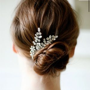 Jennifer Behr bridal Elissa Comb antique gold color, perfect condition